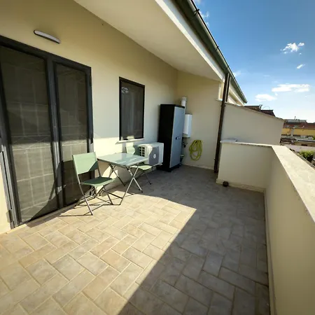 Bed & Breakfast La Fenice - Fiumicino Rome